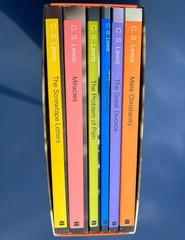 C. S. Lewis Signature Classics: Mere Christianity The Screwtape Letters BOOK SET