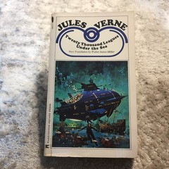 Twenty Thousand Leagues Under the Sea Jules Verne Washington Square Press PB