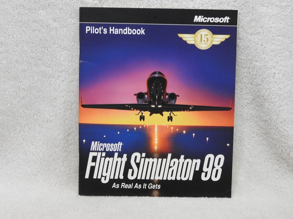 Microsoft Flight Simulator 98 Pilot’s Handbook by Microsoft, Softcover, 71 Pages