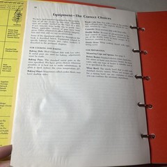 Betty Crocker’s Cookbook 1975 25th printing HC VTG 1969 Red Pie Cover Grannycore