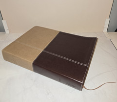 Zondervan NIV Giant Print Reference Bible Lay-Flat Synthetic Leather Duo Tone