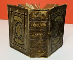 1871 The New Testament Of Our Lord And Savior Jesus Christ 5.5″x4″x2.4″ Gilded