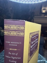 Lord Krishna’s Cuisine: The Art of Indian Vegetarian Cooking, Devi, Yamuna, Acce