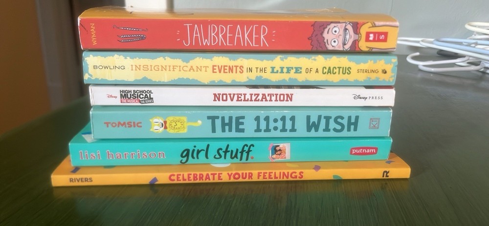 Mixed Lot of 6 Young Teen Adult Paperback Books
