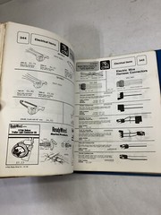 VINTAGE MEDART MARINE BOAT CATALOG & BINDER 556 Pages!