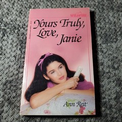 Yours Truly, Love, Janie Ann Reit 1981 Wildfire Scholastic Romance Book