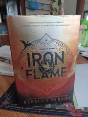 Iron Flame (Standard Edition) (The – Hardcover, by Yarros Rebecca – Good
