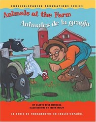 Animals at the Farm Animales de la granja (English and Spanish Fou – VERY GOOD