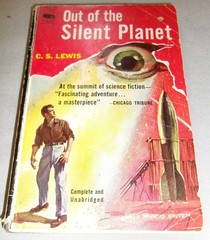 C S LEWIS OUT OF THE SILENT PLANET BOOK 1946 1949 AVON PB 1ST PRINT MACMILLIAN