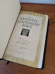 The Maxwell Leadership Bible NKJV Genuine Leather Black 2285 Thomas Nelson