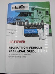 J.D. Power Recreation Vehicle Appraisal Guide Jan-Apr 2025 Paperback 2025