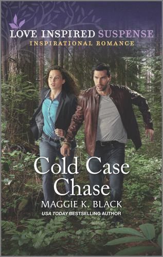 Cold Case Chase; Love Inspired Suspense – paperback, Maggie K Black, 1335587705