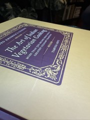 Lord Krishna’s Cuisine: The Art of Indian Vegetarian Cooking, Devi, Yamuna, Acce