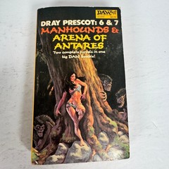 Manhounds Arena of Antares Alan Burt Akers 1981 First Printing DAW Double