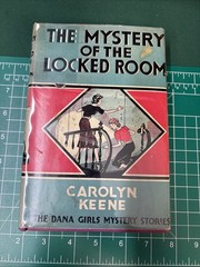 The Mystery of the Locked Room Dana Girls Mystery Stories #7 Carolyn Keene