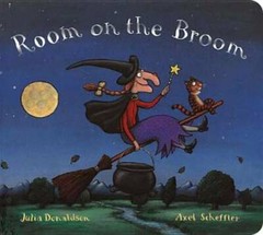 Room on the Broom Board Book – Board book By Donaldson, Julia – GOOD