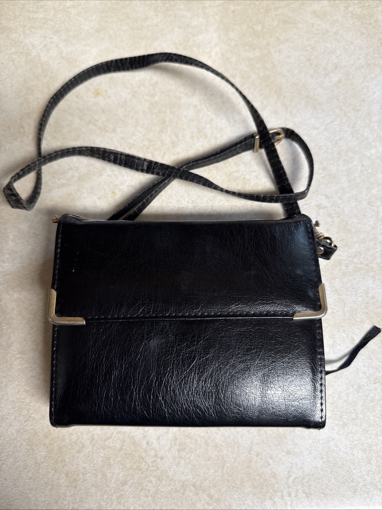 1985 Thomas Nelson NKJV Bible Compact Edition Snap Black Faux Leather