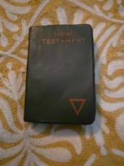 1918 Pocket New Testament Bible 612 Pages 2 1/2″ x 3 7/8″
