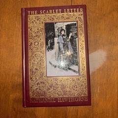 The Scarlet Letter by Nathaniel Hawthorne (2000 Padded Leatherette Gold Gilding)