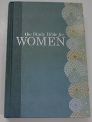 The Study Bible for Women, Hardcover HCSB VERY GOOD.