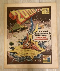 2000 AD Vintage UK comic Prog Issue Number 35 Judge Dredd Dan Dare Bolland 1977