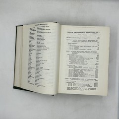 Vintage Black’s Law Dictionary With Pronunciations 4th Ed Green HC 1972 USA