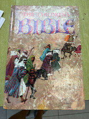 Golden Press Western Publishing Company, Inc. The Childrens Bible,VERY GOOD