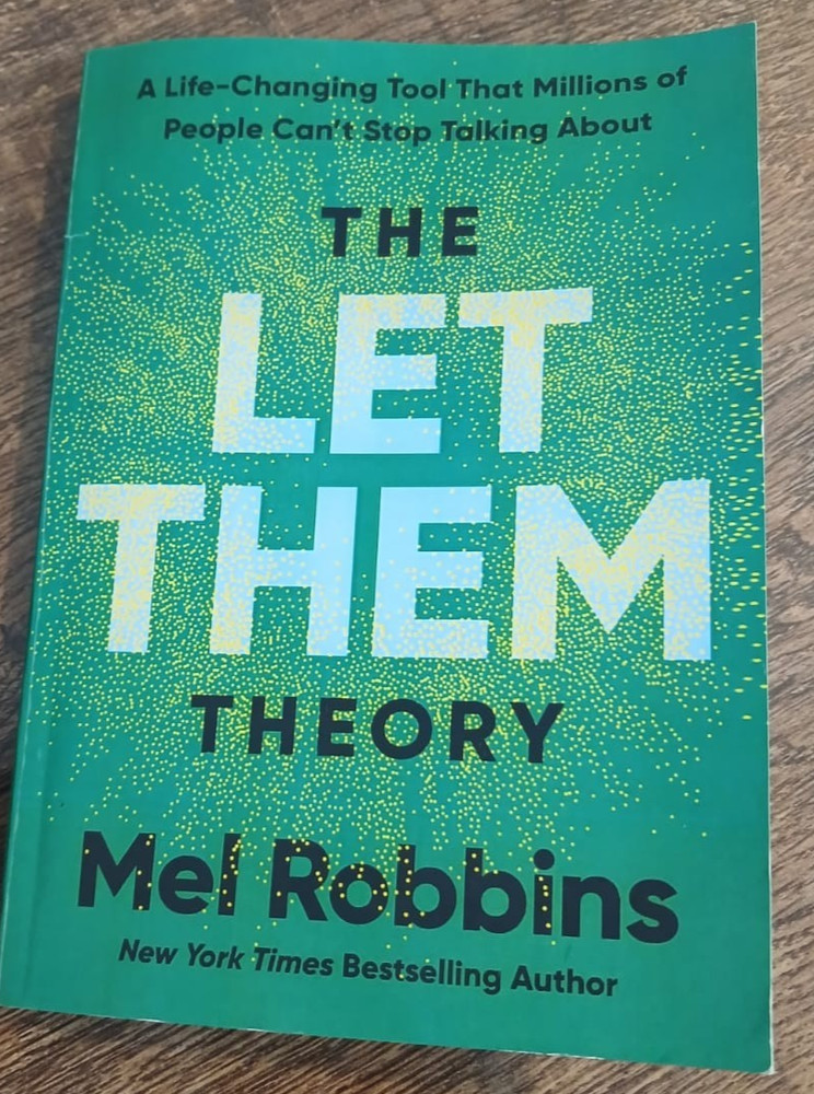 The Let Them Theorys: A Life-Changing Tool That Millions of People,Paperback
