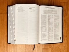 Nelson’s Study Bible NKJV 2885NB Blue Bonded Leather 1997 New King James Version