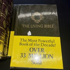 The Living Bible by Kenneth N. Taylor 67th Big Printing Green Cloth. NEW