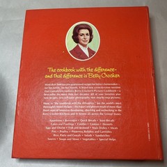 Betty Crocker’s Cookbook 1975 25th printing HC VTG 1969 Red Pie Cover Grannycore
