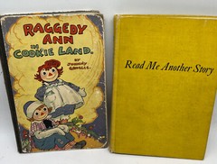 Lot Of 8 Children’s Books Raggedy Ann Popeye Santa’s Toy Shop