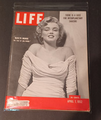 LIFE Magazine April 7 1952 Marilyn Monroe~UFO Flying Saucers~Hollywood~1950s