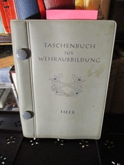BIN $60 OBO!! — Taschenbuch fur Wehrausbildung (Undated) — $0 U.S. SHIPPING!!