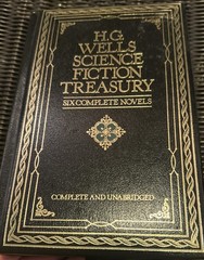 HG Wells Science Fiction Treasury Six Complete Novels Leather Hardcover 1979