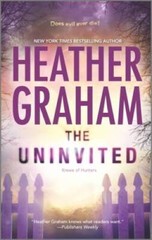 The Uninvited (Krewe of Hunters) – Mass Market Paperback – VERY GOOD