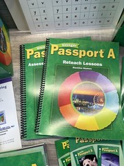 VOYAGER PASSPORT Teacher Resource Kit and Student Reading Pack A Set