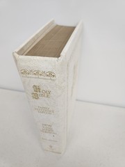 Holy Bible New King James Version Nelson 253W Red Letter Family Reference