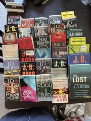 Lot of 32 J.D. Robb (Nora Roberts) – In Death Series & More