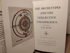 C. G. Jung : The Archetypes & The Collective Unconscious – Works Vol. 9.1 – HCDJ