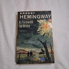 Vintage A Farewell To Arms Ernest Hemingway War Novel Paperback Scribner Library