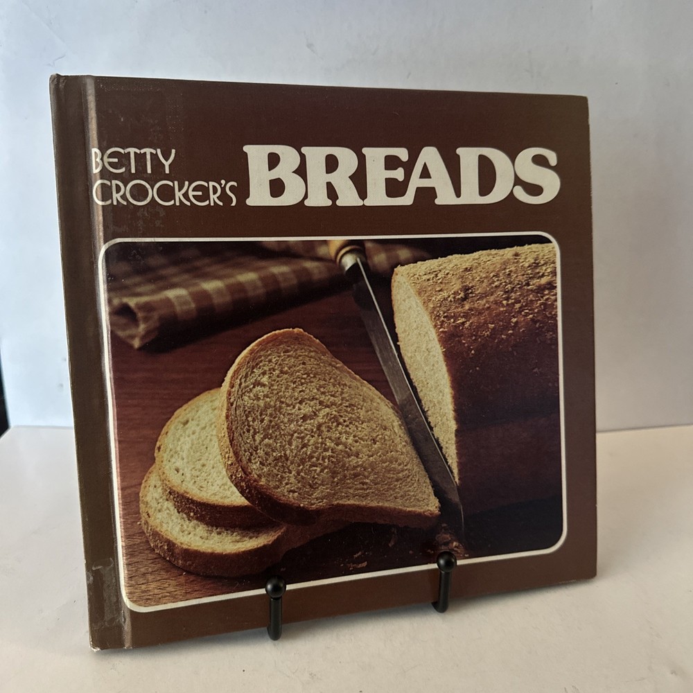 1974 Betty Crocker’s Breads by Betty Crocker First Printing General Mills