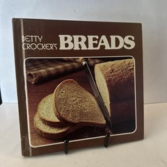1974 Betty Crocker’s Breads by Betty Crocker First Printing General Mills