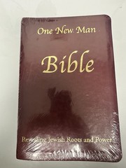 One New Man Bible Revealing Jewish Roots and Power by William J Morford 2011