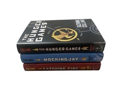 The Hunger Games Ser.: The Hunger Games Trilogy Boxed Set Set by Suzanne Collins