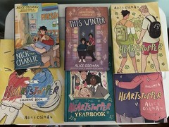Heartstopper by Alice Oseman 6 book lot. New.