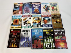 Randy Wayne White Lot 15 Doc Ford Mystery Paperbacks Sanibel Flats / Deep Blue