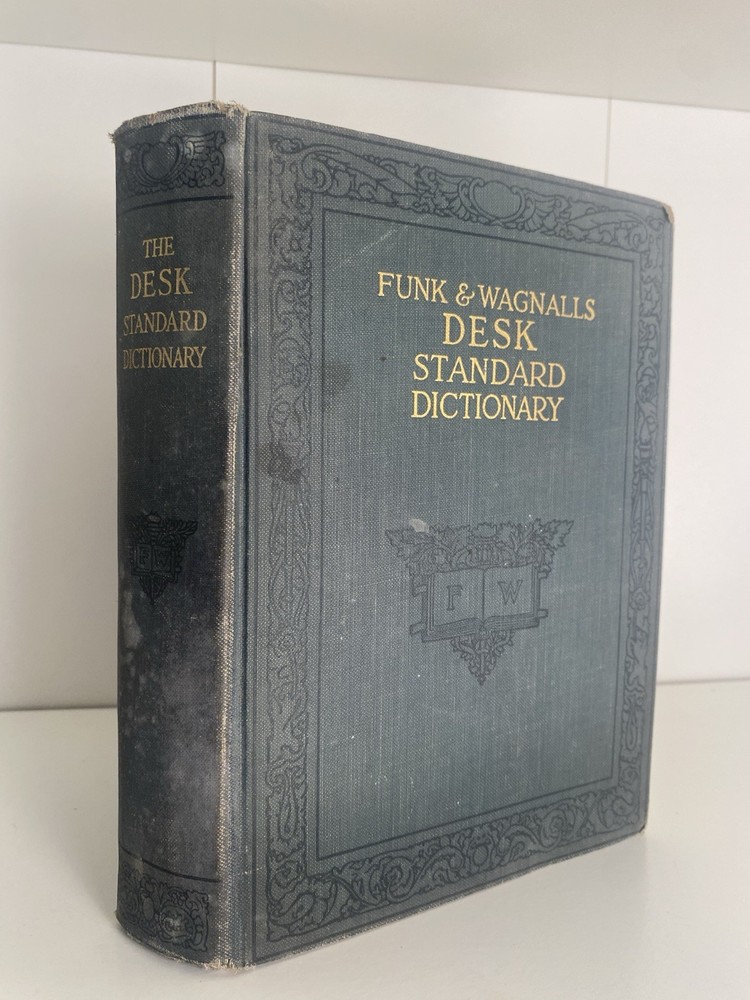 1924 Funk & Wagnalls Standard Desk Dictionary 1200 Illustrations Antique HC