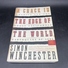 A CRACK IN THE EDGE OF THE WORLD HCDJ 462 PAGES FIRST EDITION 2005