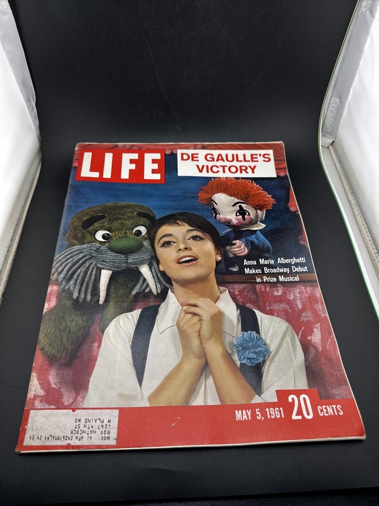 Life Magazine Anna Maria Alberghetti Broadway Debut Met Opera May 5 1961 GR8 ADS